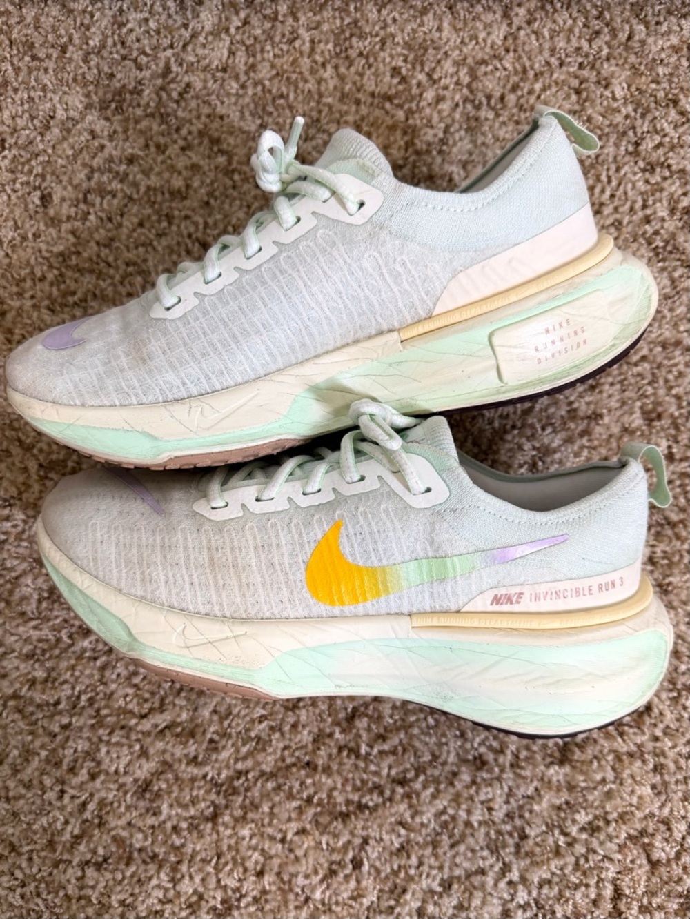 Nike ZoomX Invincible Run FK 3 Sz 9.5 Women’s Barely Green Violet Mist Shoes